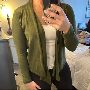 Hunter Green Ambiance Charlotte Russe Buttonless Sweater Cardigan Wrap Small